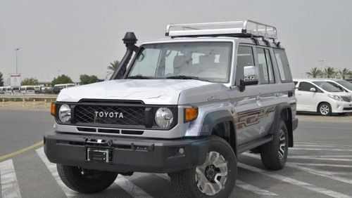 Toyota Land Cruiser Hard Top 76  4.5L - Top Option