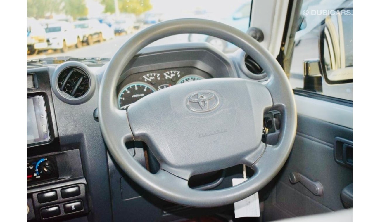 Toyota Land Cruiser Pick Up Toyota landcuriser Hardtop PickUp 2017 V8 Diesel
