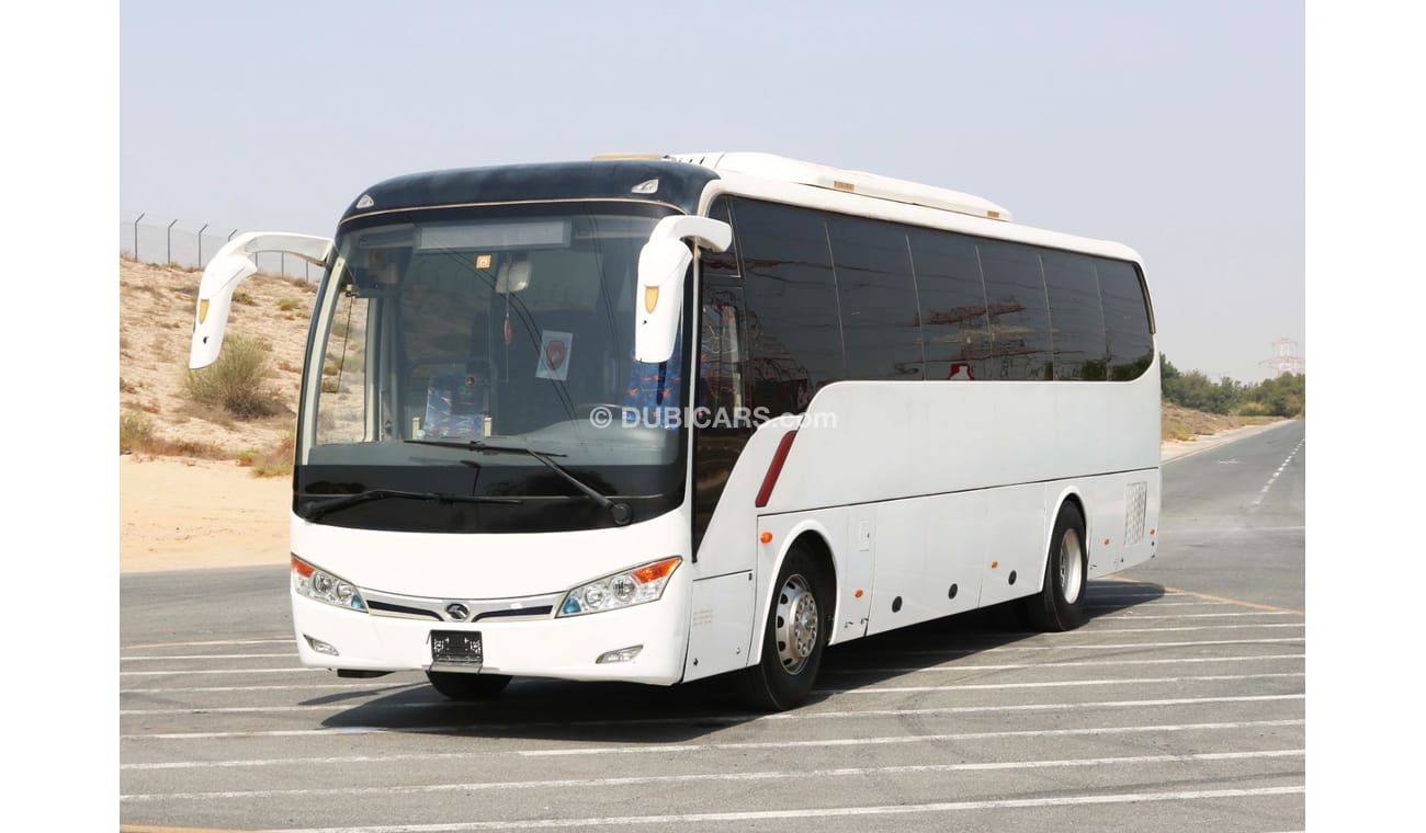 كينغ لونغ كينغو 2017 | 51 SEATER CAPACITY WITH GCC SPECS AND EXCELLENT CONDITION