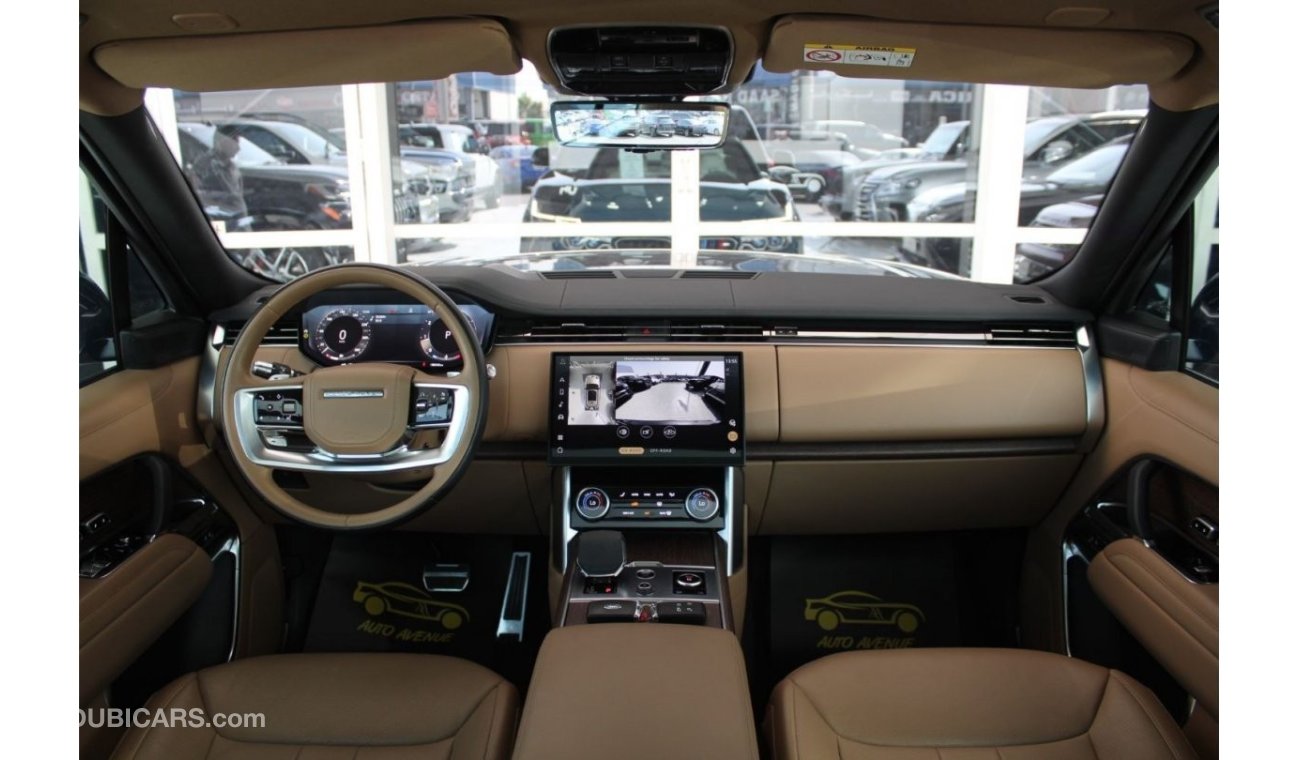 Land Rover Range Rover Vogue GCC SPECS - UNDER WARRANTY AND SERVICE