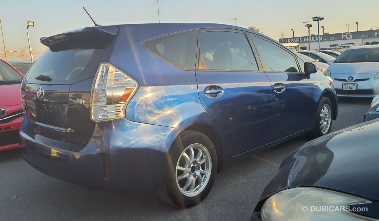 Toyota Prius Toyota Prius V