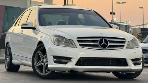 Mercedes-Benz C 300 Luxury 3.0L In excellent condition and requires no expenses