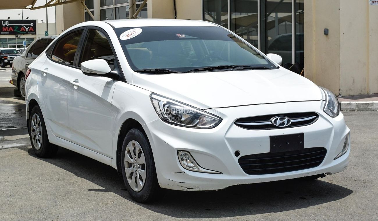 Hyundai Accent Hyundai Accent 2017 white, excellent condition, inside and outside, without any accident, no agency