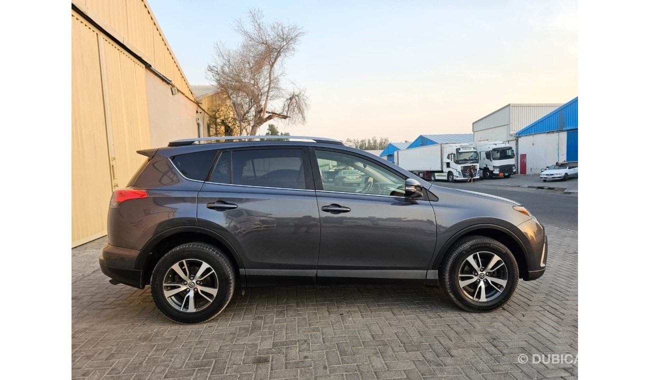 Toyota RAV4 فقط تصدیرfull option push button sunroof leather seat