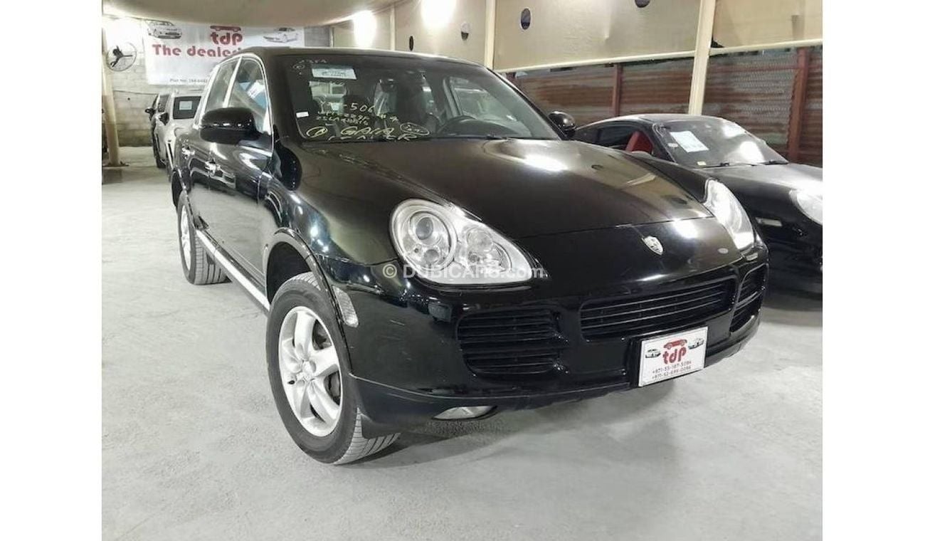 Porsche Cayenne PORSCHE CAYENNE S 4.5L 2005 WITH LEATHER SEATS, T.V NAVIGATION, DRIVE RECORDER AND MUCH MORE...