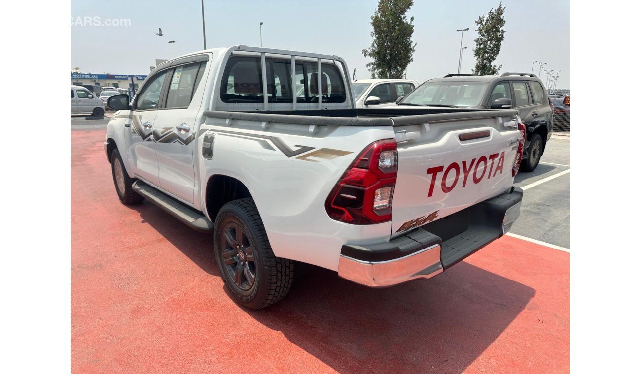 تويوتا هيلوكس TOYOTA HILUX 2.7 AT FULL OPTION 2024 WHITE WITH PUSH START