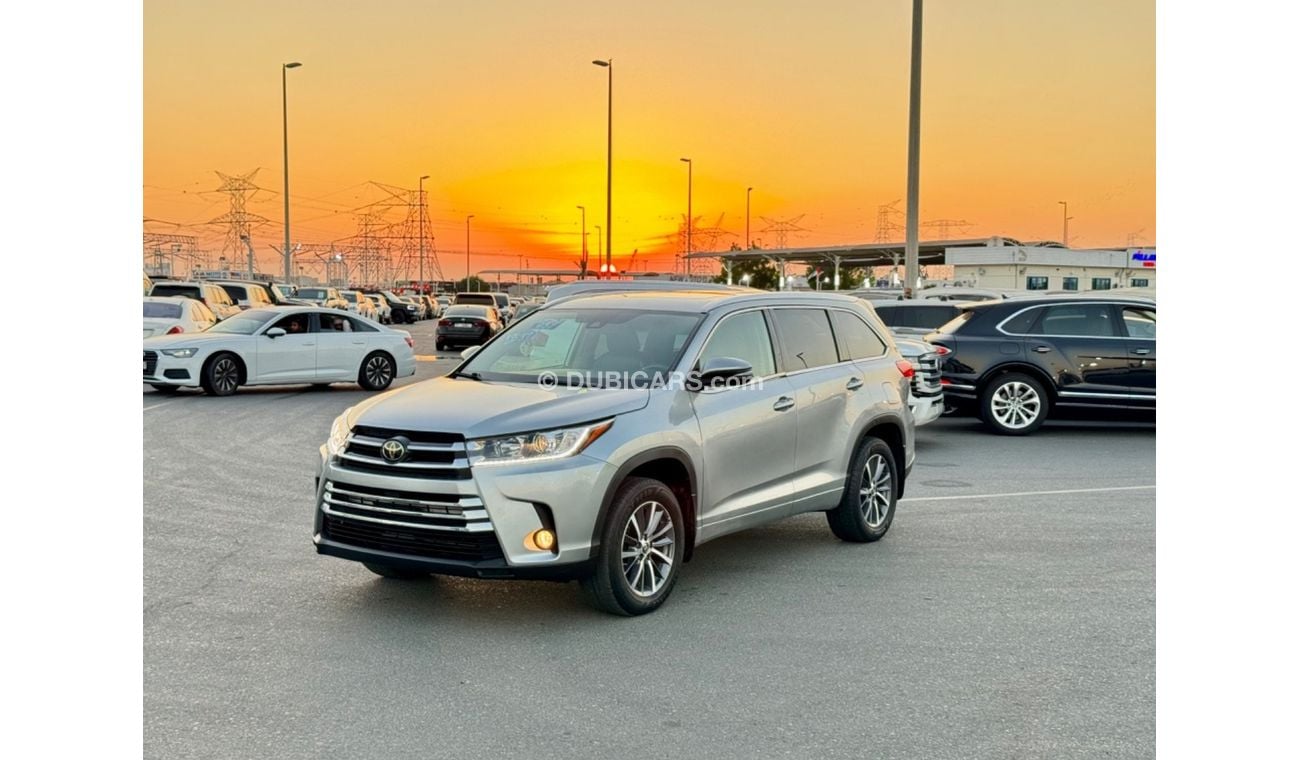 Toyota Highlander 2018 SE LIMITED 4WD FULL OPTION US SPEC