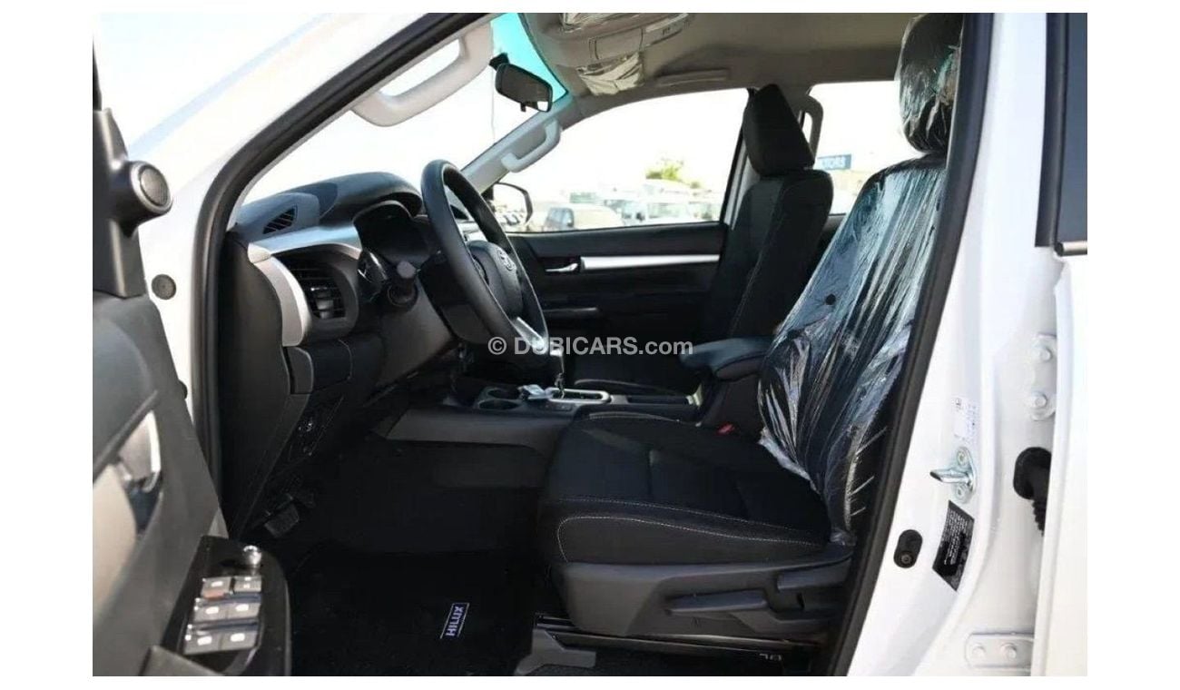 تويوتا هيلوكس HILUX SR5 4.0L V6 2024