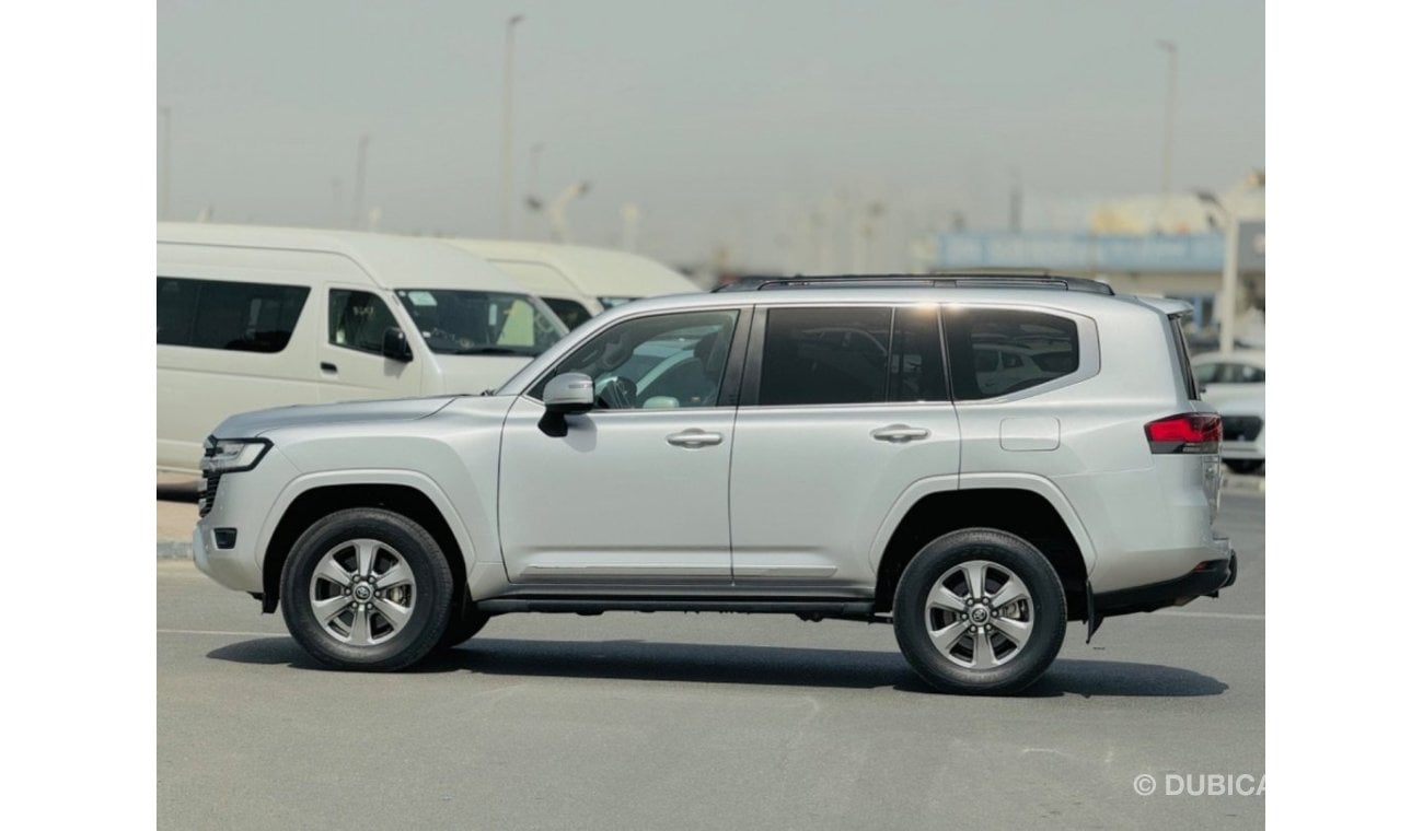 تويوتا لاند كروزر Toyota Land Cruiser VXR TWIN-TURBO RHD