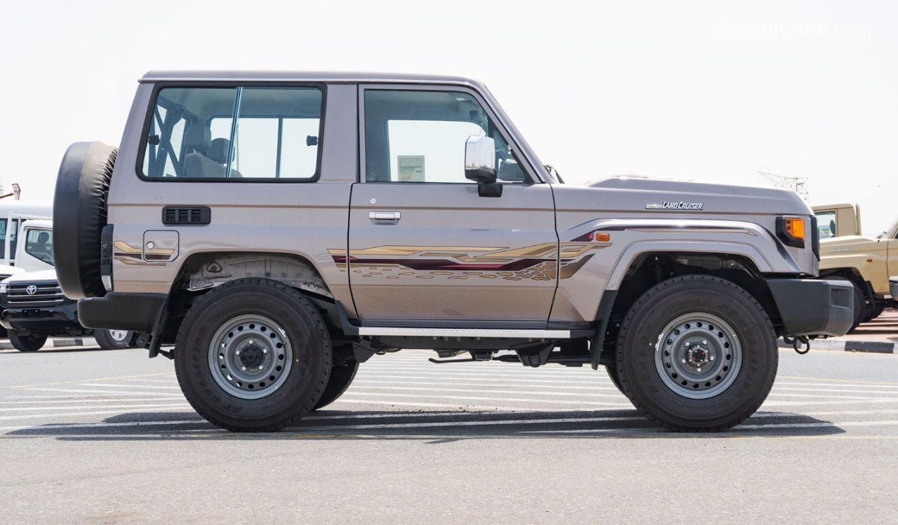 تويوتا لاند كروزر 70 2024 Toyota Land Cruiser 2.8L Diesel AT