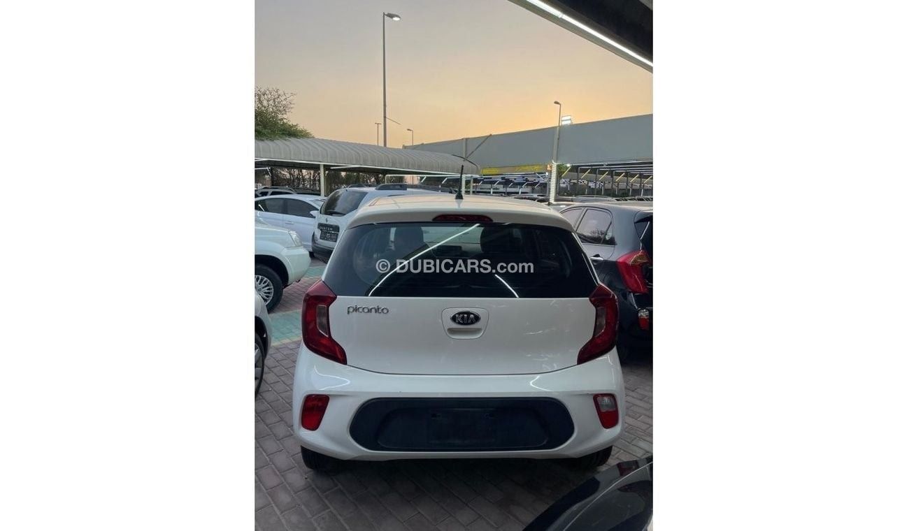 Kia Picanto EX