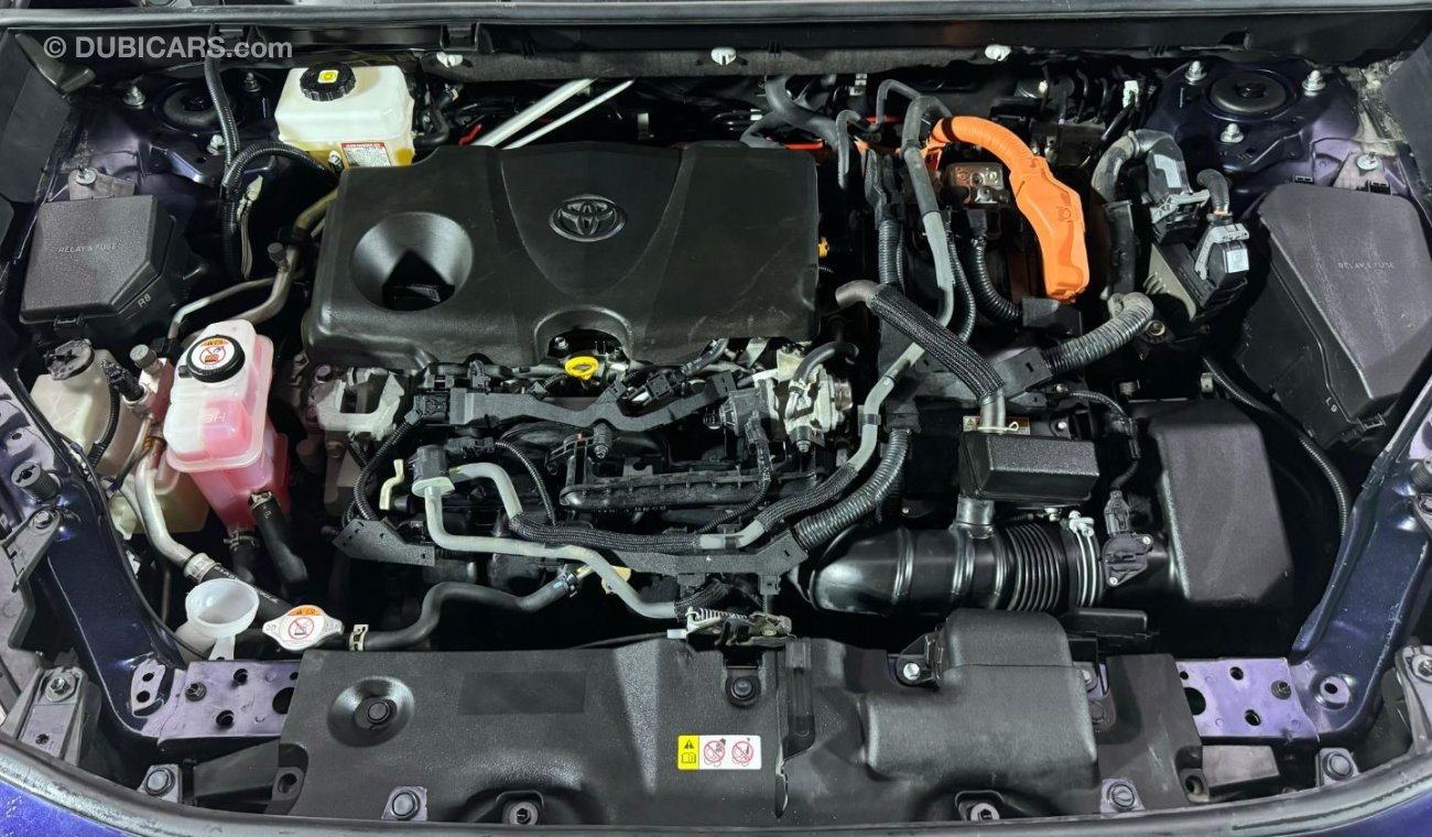 Toyota RAV4 E-Four full option