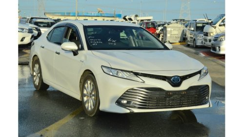 Toyota Camry Hybrid full option
