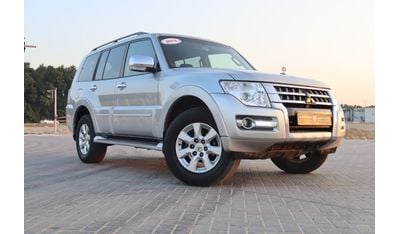 Mitsubishi Pajero GLS Mid 3.0L (177 HP)