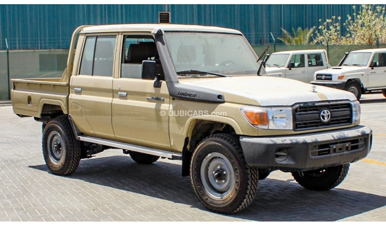 Toyota Land Cruiser Pick Up TOYOTA LAND CRUISER 70 4.2L DC MT (only for export)