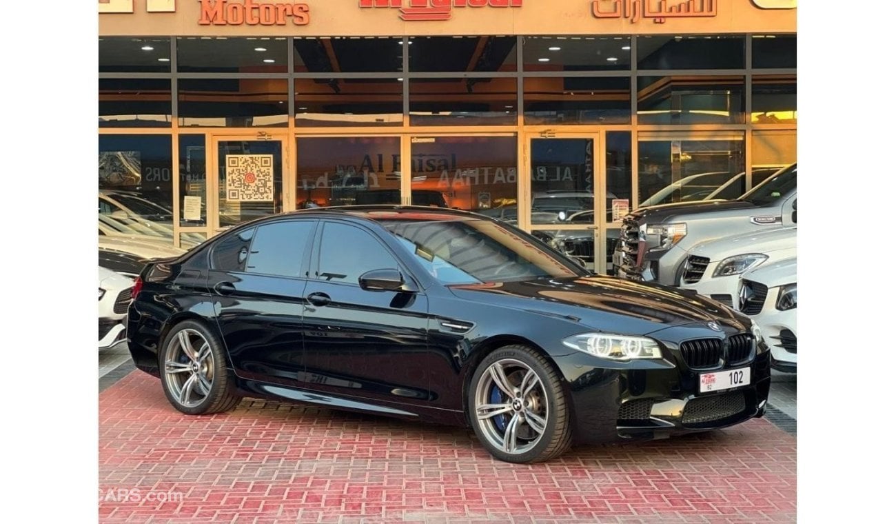 BMW M5 Std BMW M5 4.4L  2014 85000KM  BLACK WARRANTE