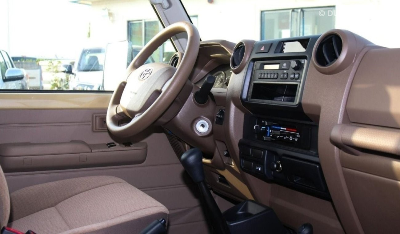 Toyota Land Cruiser Pick Up DIESEL LC 79 4.2 LTR 1HZJ SINGLE CABIN, 6CYLINDER , DIFFERENTIAL LOCK ,POWER WINDOW , CENTER LOCK , 
