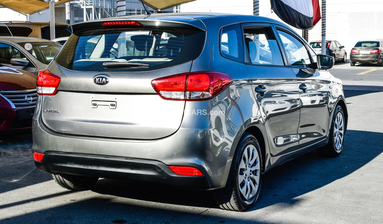 Kia Carens