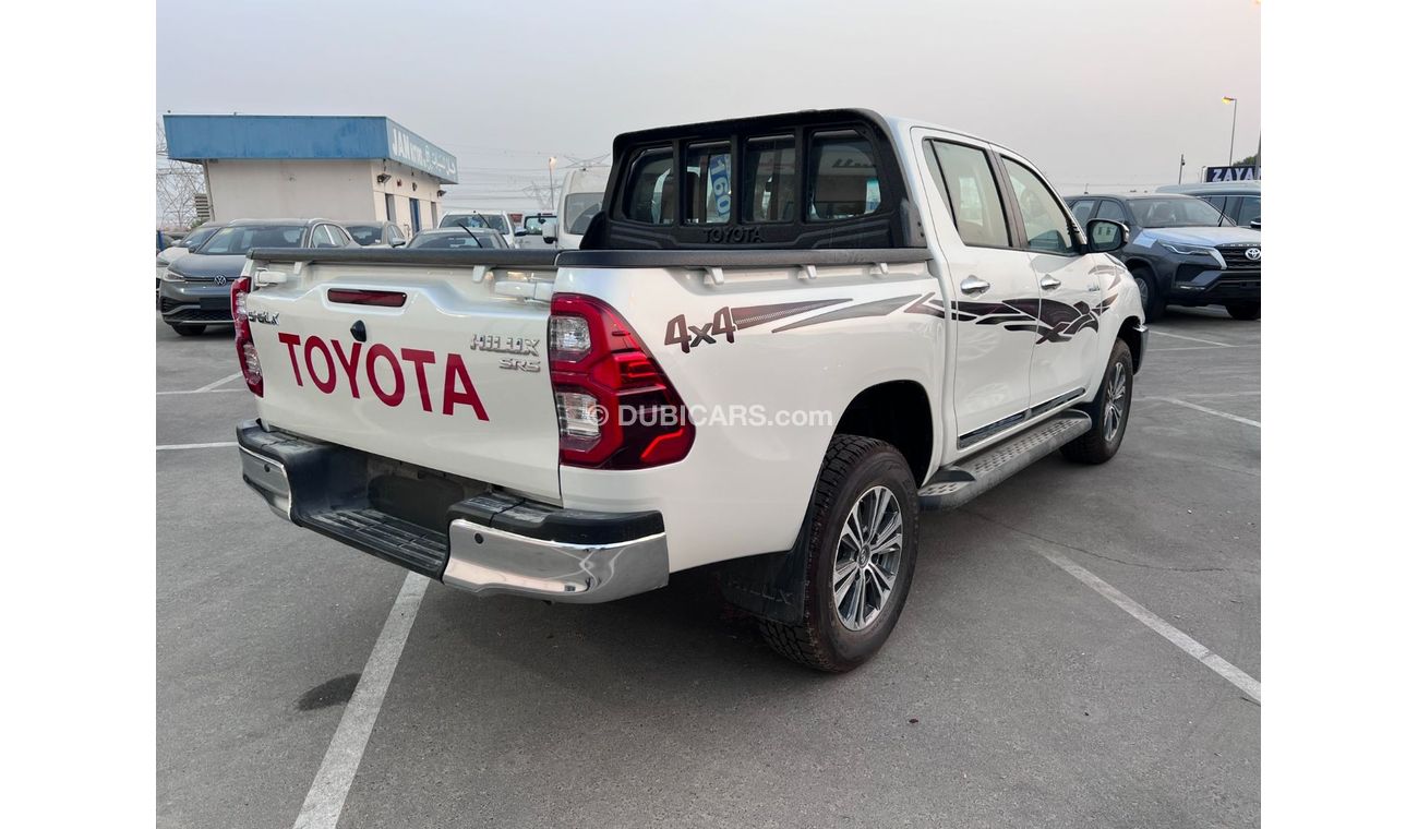 Toyota Hilux TOYOTA HILUX 2.7 AT WHITE 2022