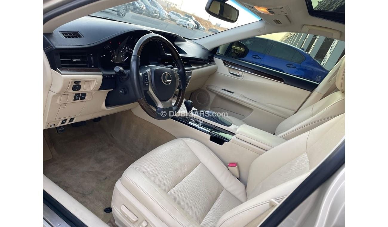 لكزس ES 350 Platinum 3.5L FULL OPTIONS / IN PERFECT CONDITION / SPECIAL GOLDEN COLOR