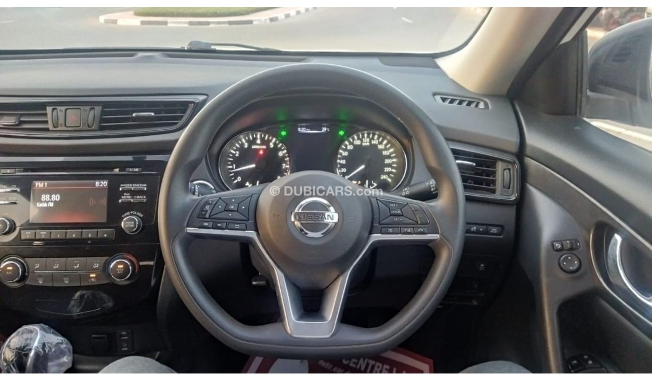 نيسان إكس تريل Nissan X Trail 2017 model petrol perfect condition