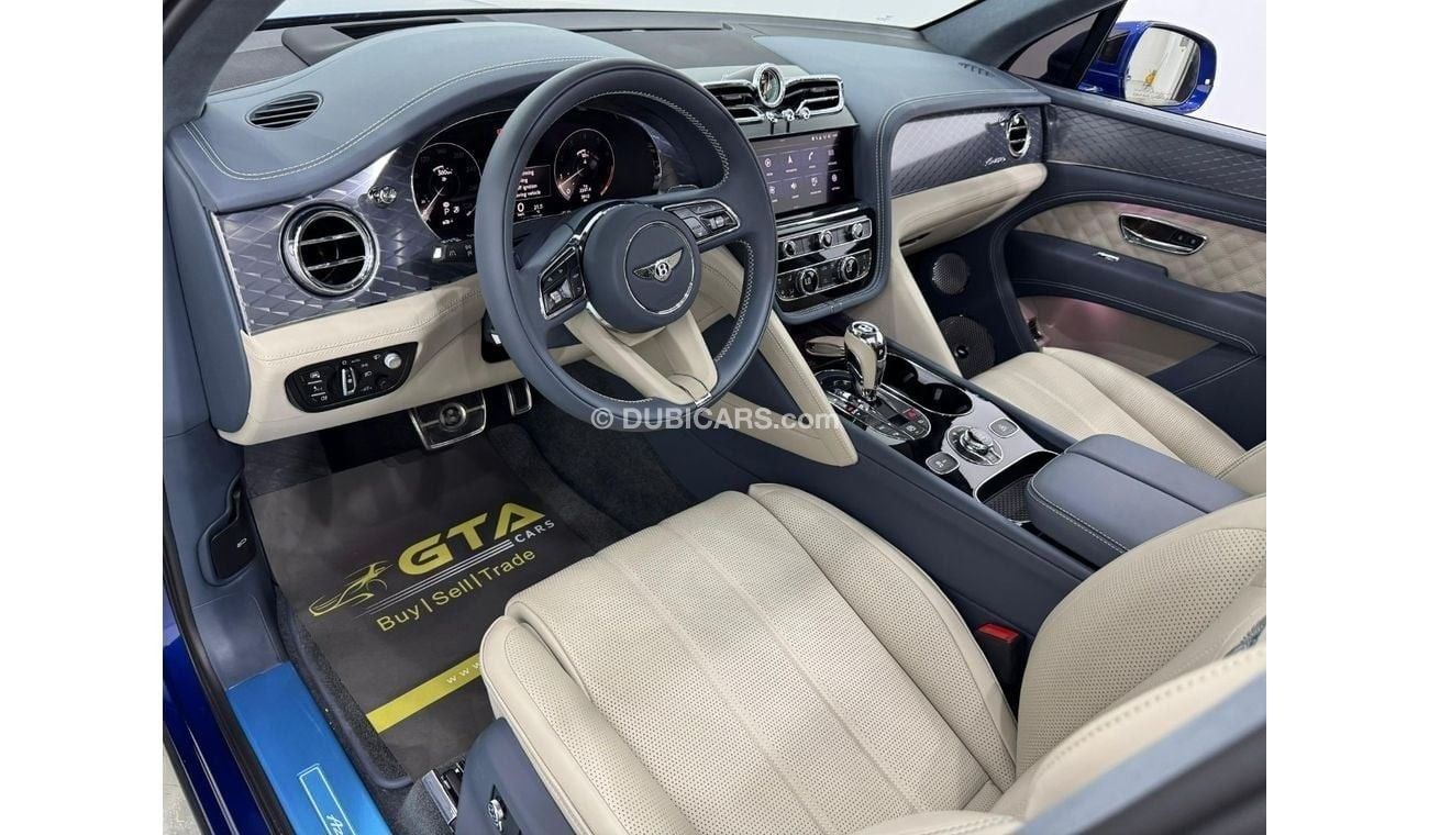 بنتلي أزور 2023 Bentley Bentayga Azure, Feb 2028 Bentley Warranty + Service Pack, Very Low Kms, GCC