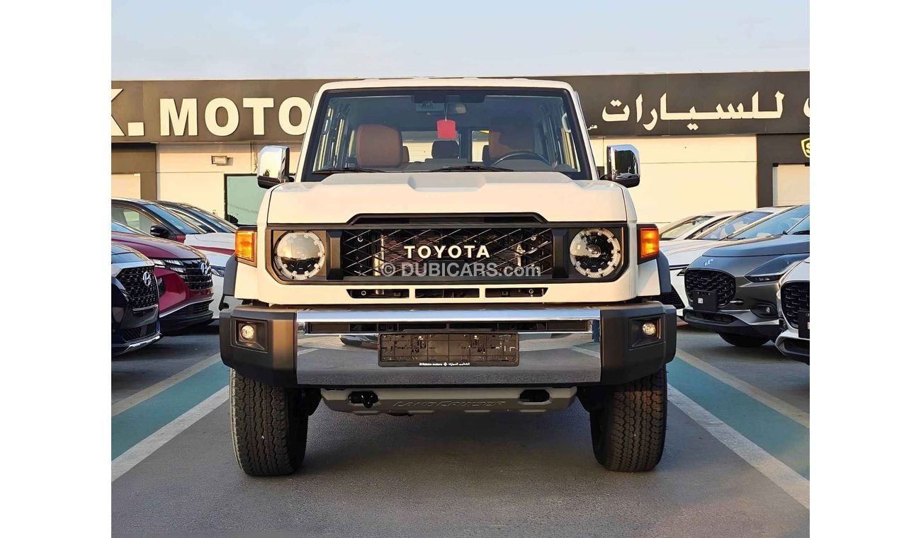 Toyota Land Cruiser Hard Top 4.0L A/T PETROL | TOP VARIANT | DIFF LOCK | REFRIGETOR | WINCH (CODE # 68001)