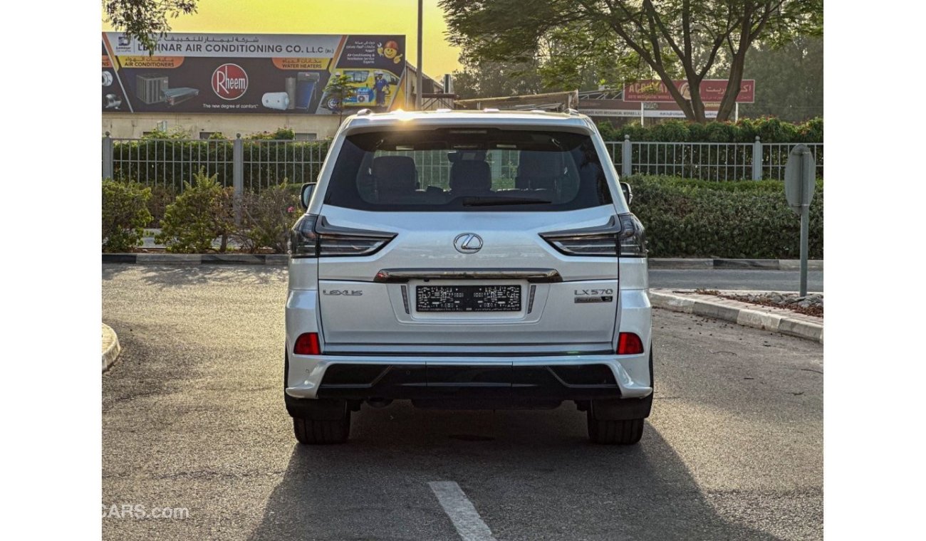 Lexus LX570 Signature Black Edition LEXUS LX570S BLACK EDTION, (85,000 KM), GCC WARRANTY