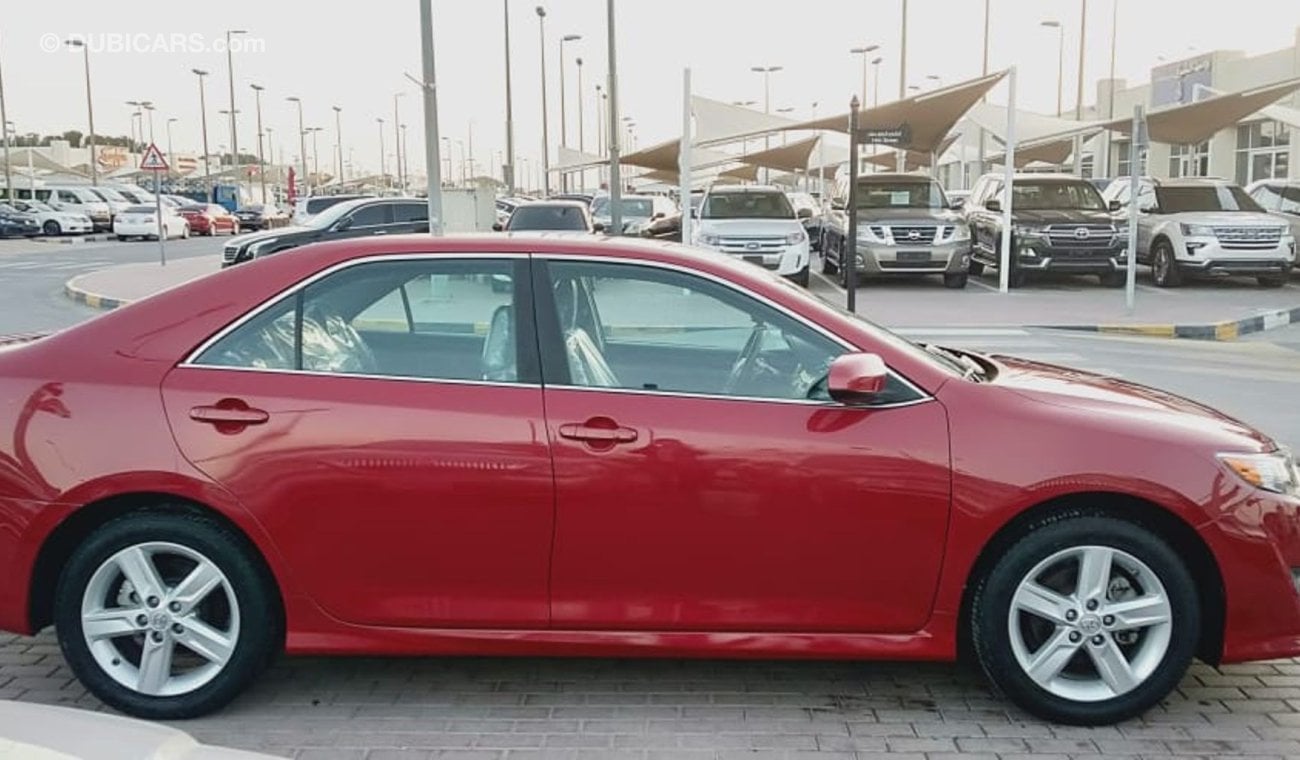 Toyota Camry SE - Very Clean Car