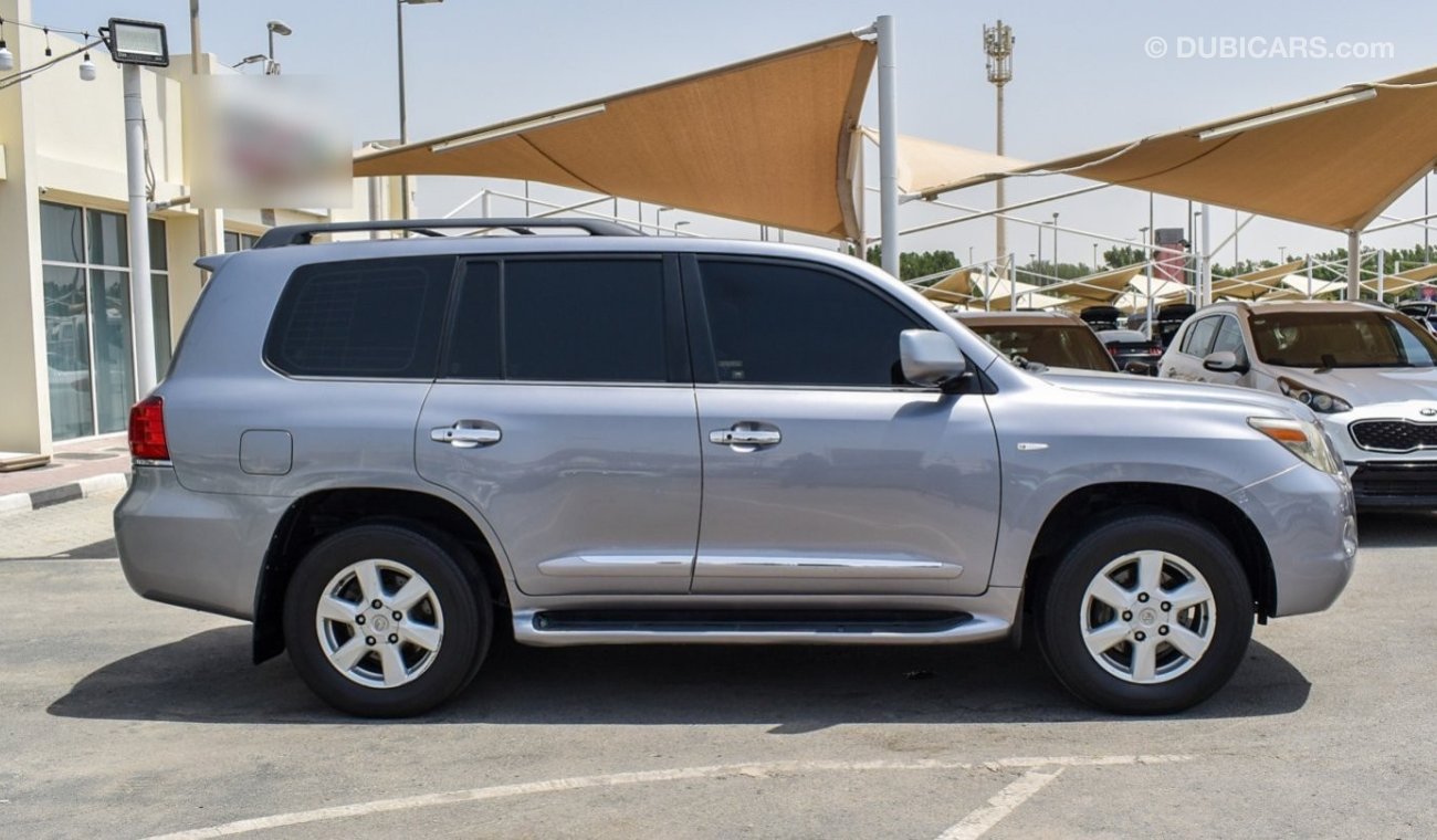 Lexus LX570