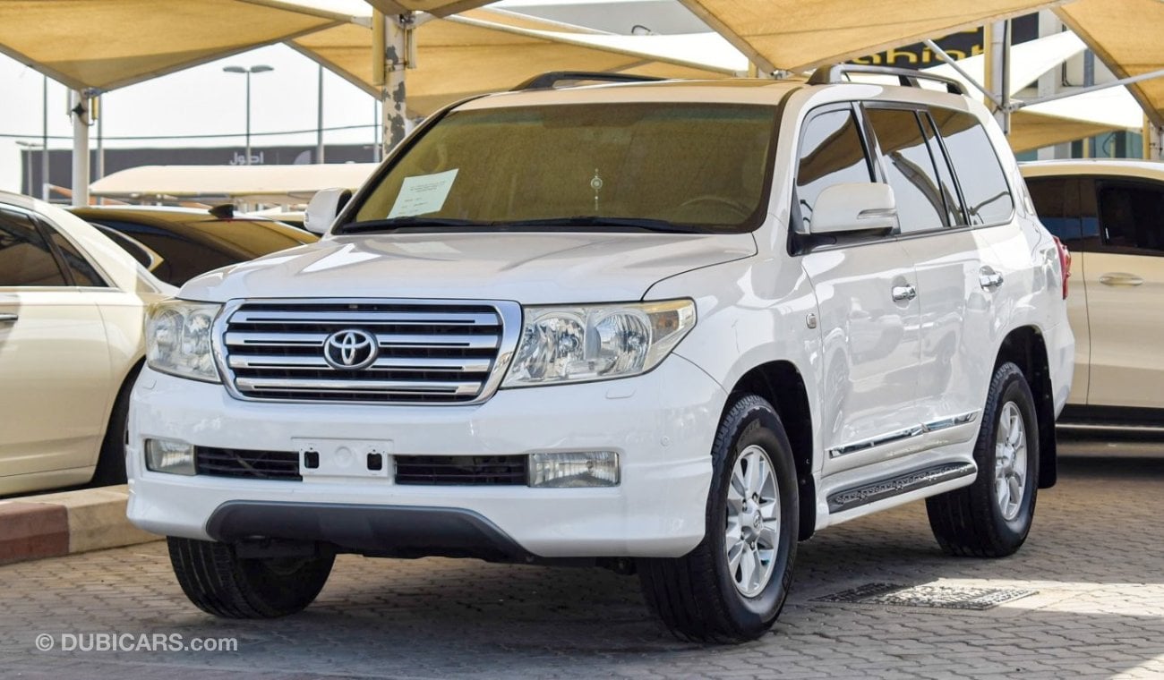 Toyota Land Cruiser GXR V8