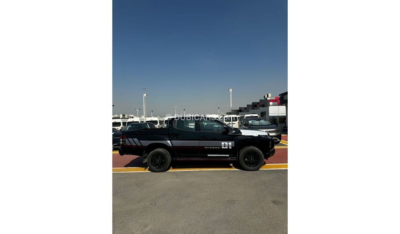 ميتسوبيشي L200 2.4 L Sportero Double Cabin Automatic