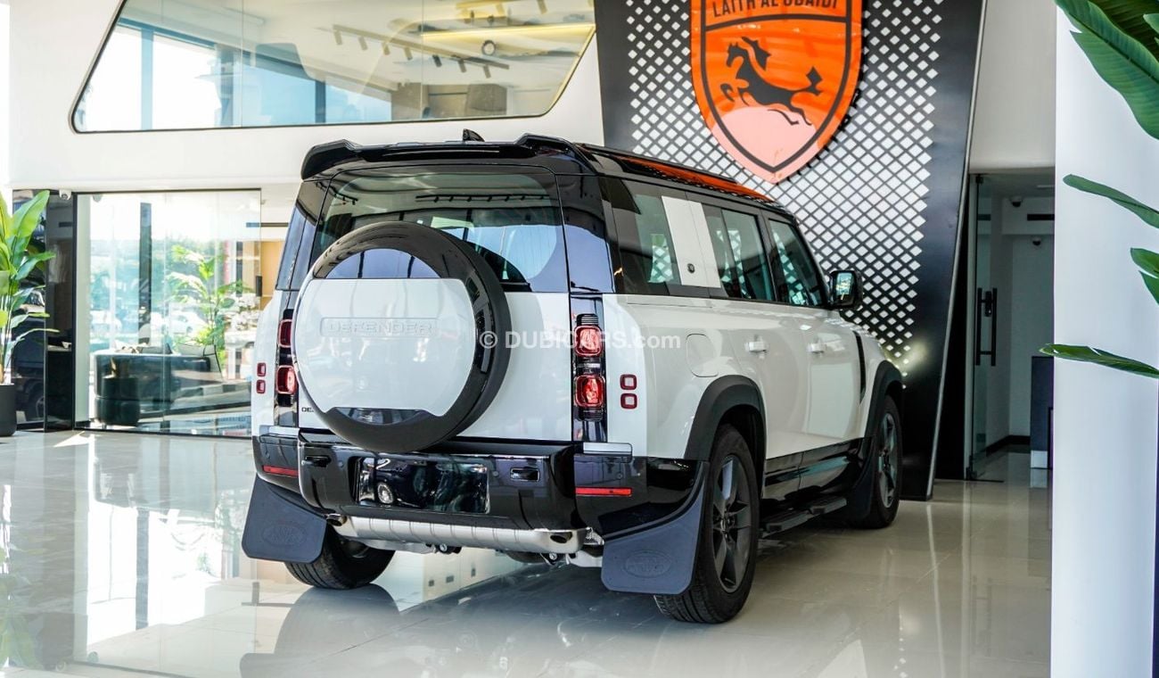 Land Rover Defender 110 X-Dynamic HSE P400 3.0L Land Rover Defender 110 HSE X-Dynamic P400 | Black Pack Edition - 7seat 