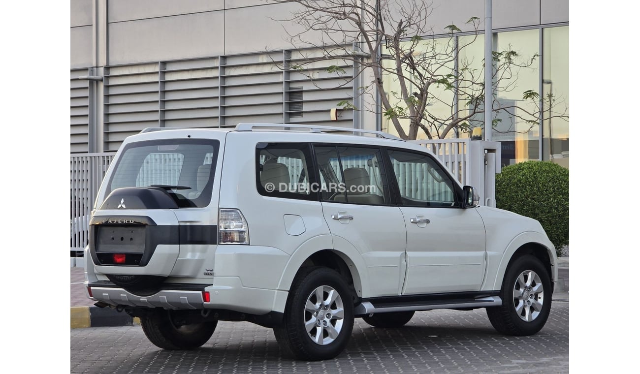 Mitsubishi Pajero GLS Base 3.5L (5 Seater) GLS 3.5L GCC ORGINAL PAINT // ACCIDENT FREE // PERFECT CONDITION