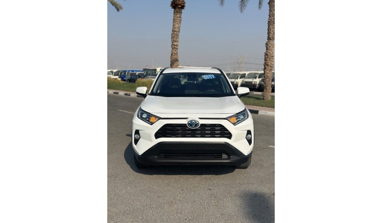 تويوتا راف ٤ TOYOTA RAV4 Hybrid XLE