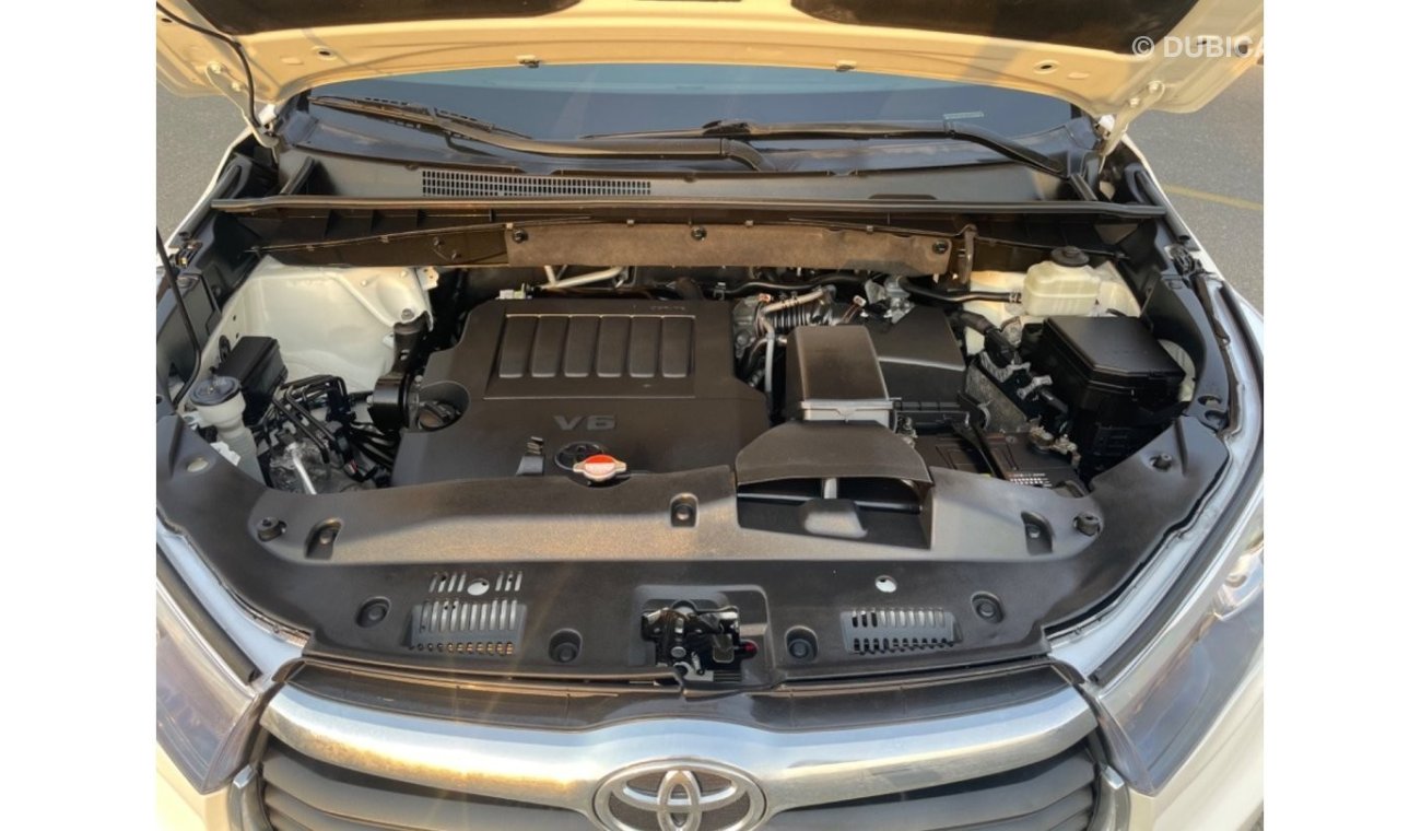 Toyota Highlander 2015 Toyota Highlander XLE 4x4 AWD 3.5L V6 - Full Option 7 Seater - 144,000 Mileage