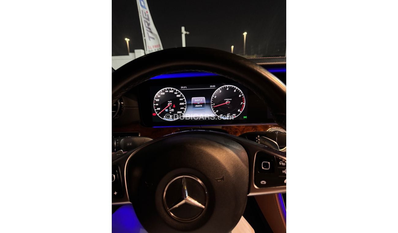 مرسيدس بنز E300 E 300 4Matic