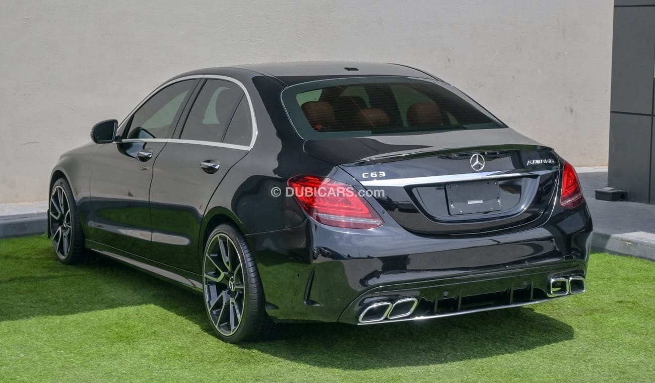 Mercedes-Benz C 300 C63S Bodykit