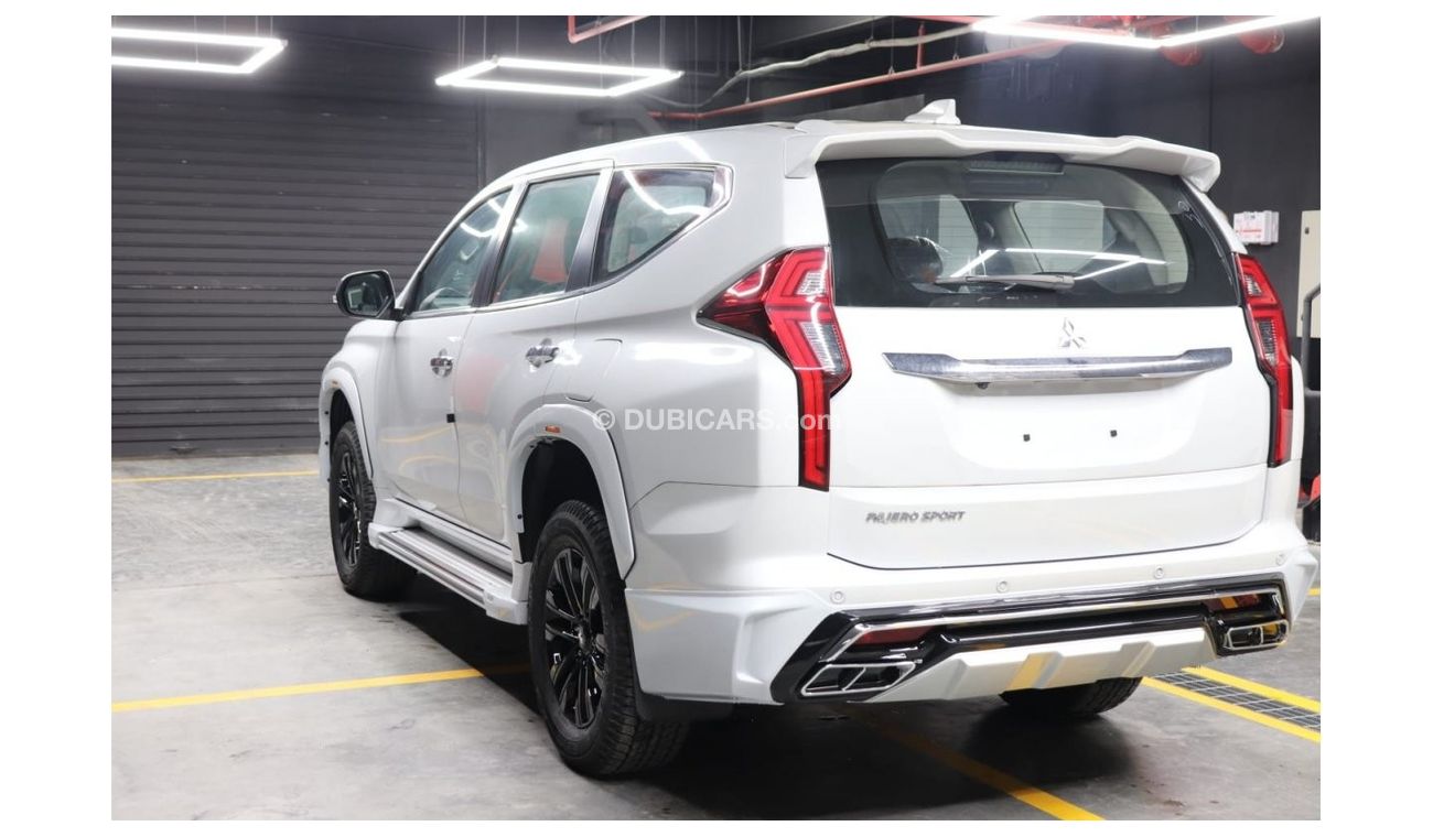 Mitsubishi Montero GLS 3.0L Exclusive Sport Design with OEM V1 Body Kit Model 2020