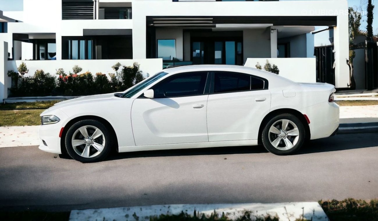 Dodge Charger SXT Plus AED 775 PM | DODGE CHARGER SXT 2017 | GCC | No Accident History