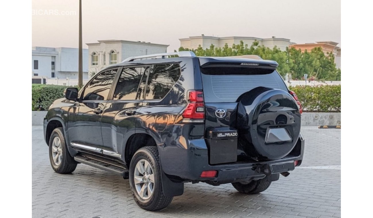 Toyota Prado 2019 V6 GCC Very clean title in Excellent condition