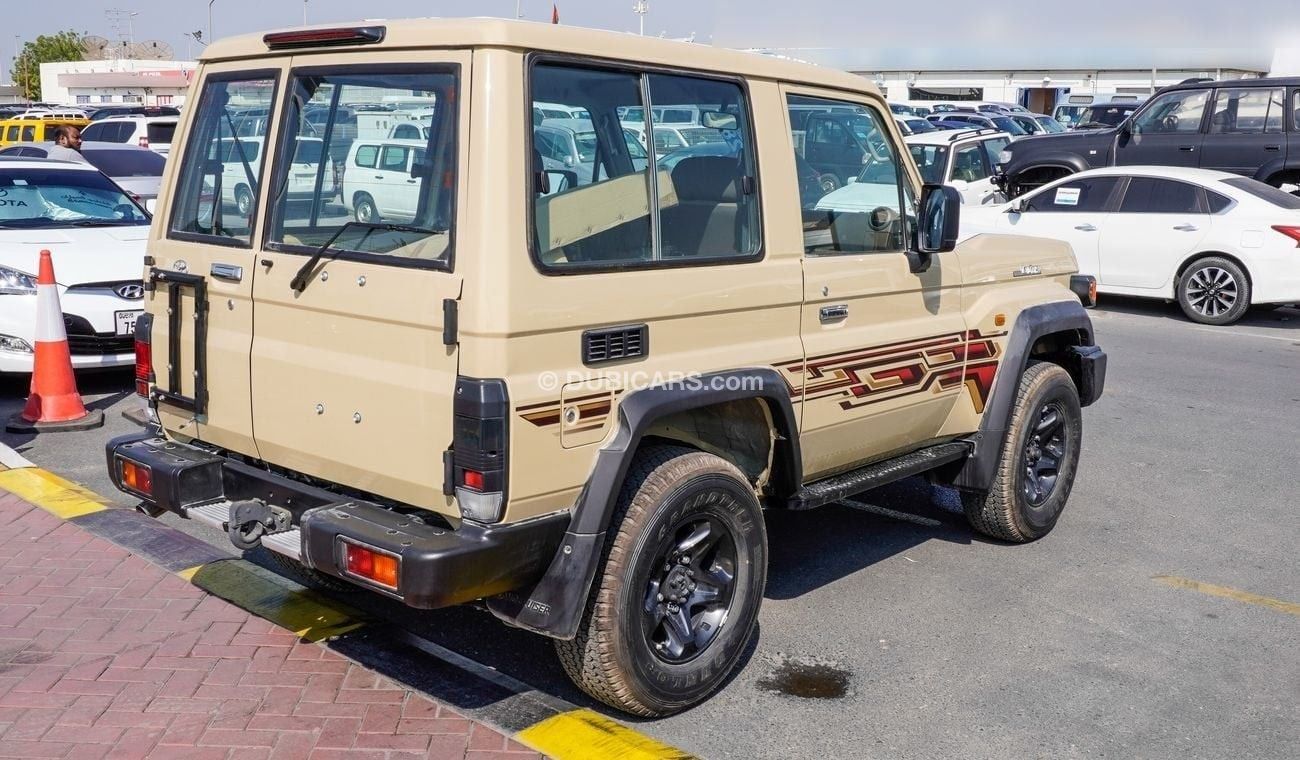 Toyota Land Cruiser Hard Top 4.0 L V6