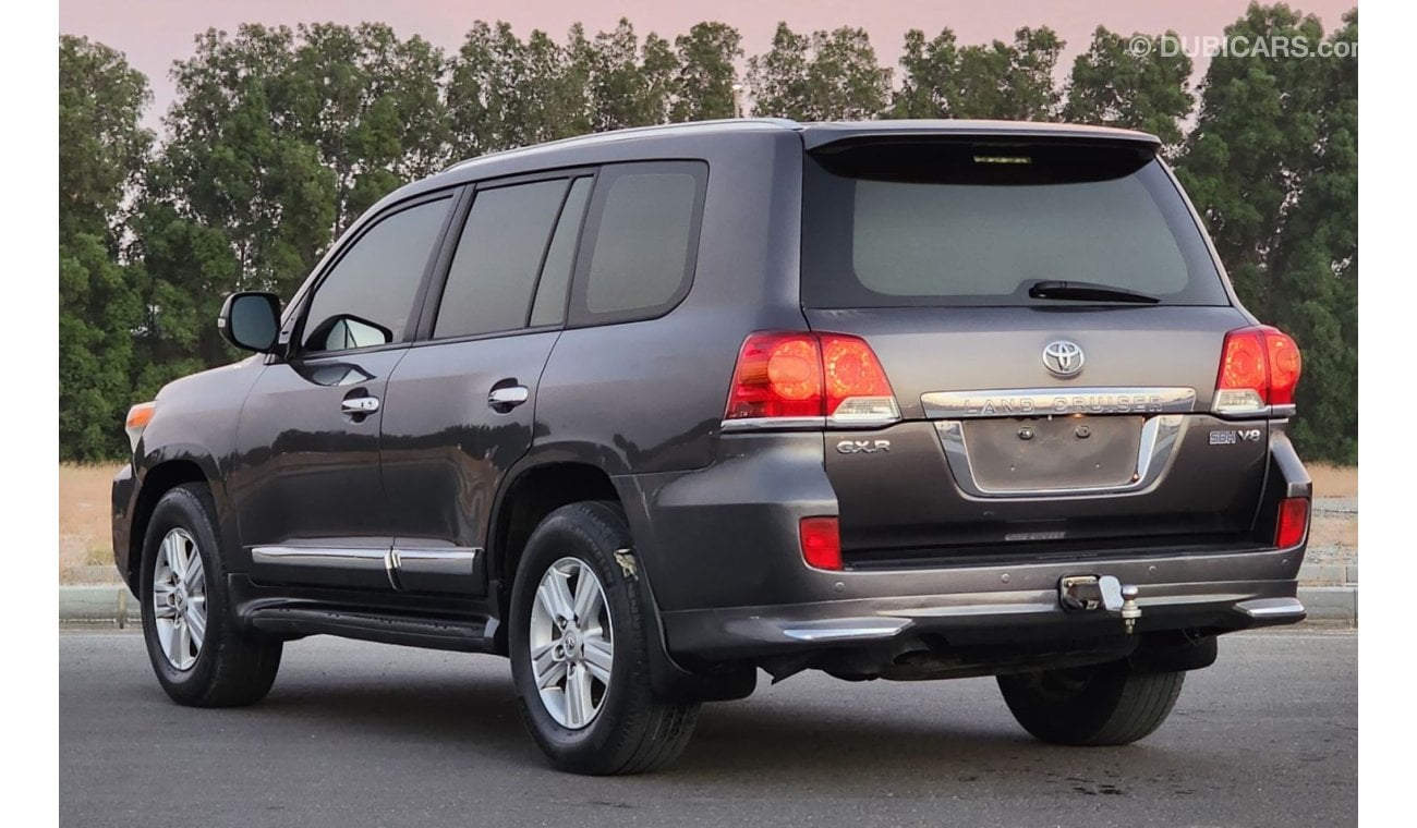 Toyota Land Cruiser GX.R V8