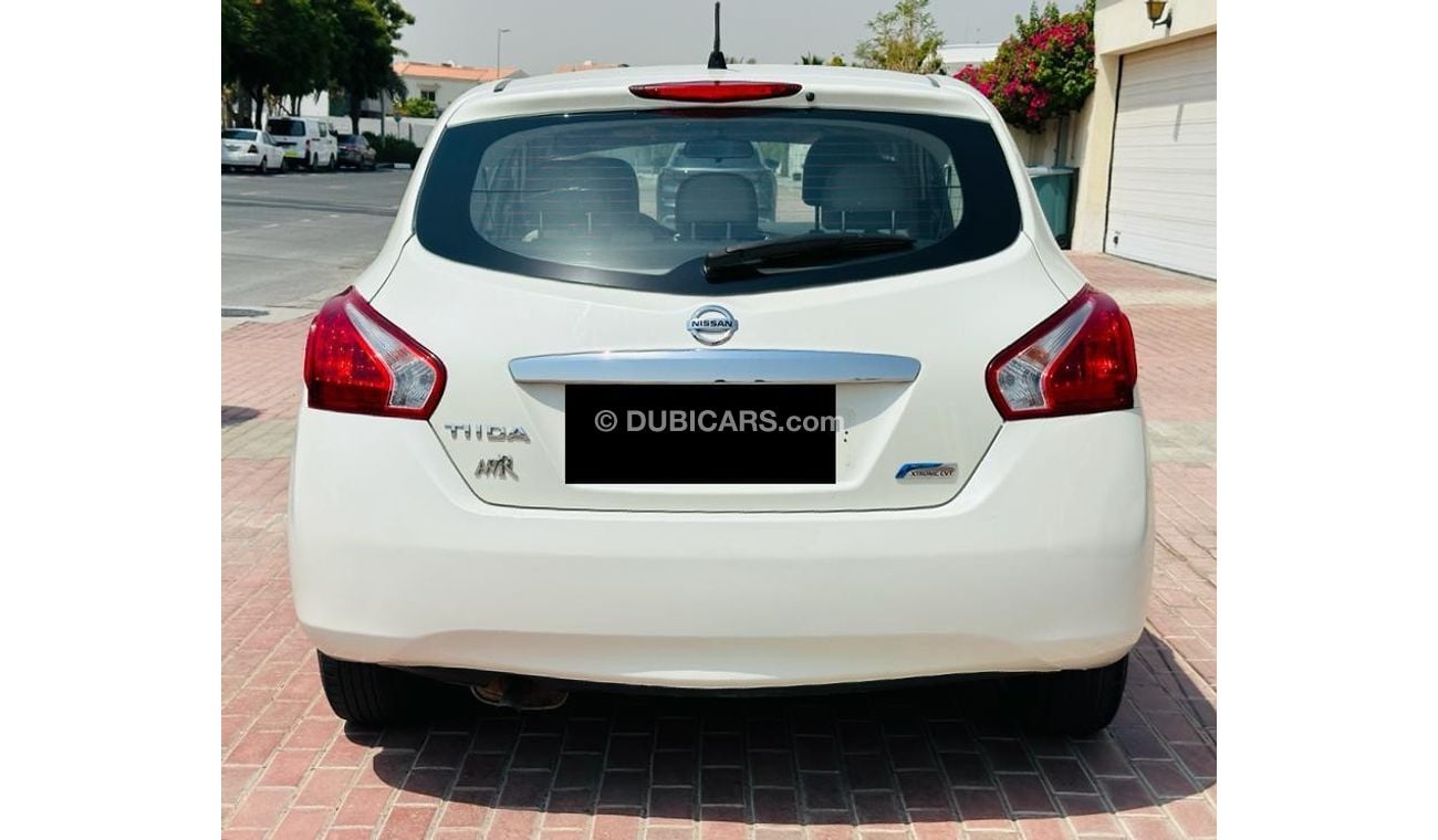 Nissan Tiida S