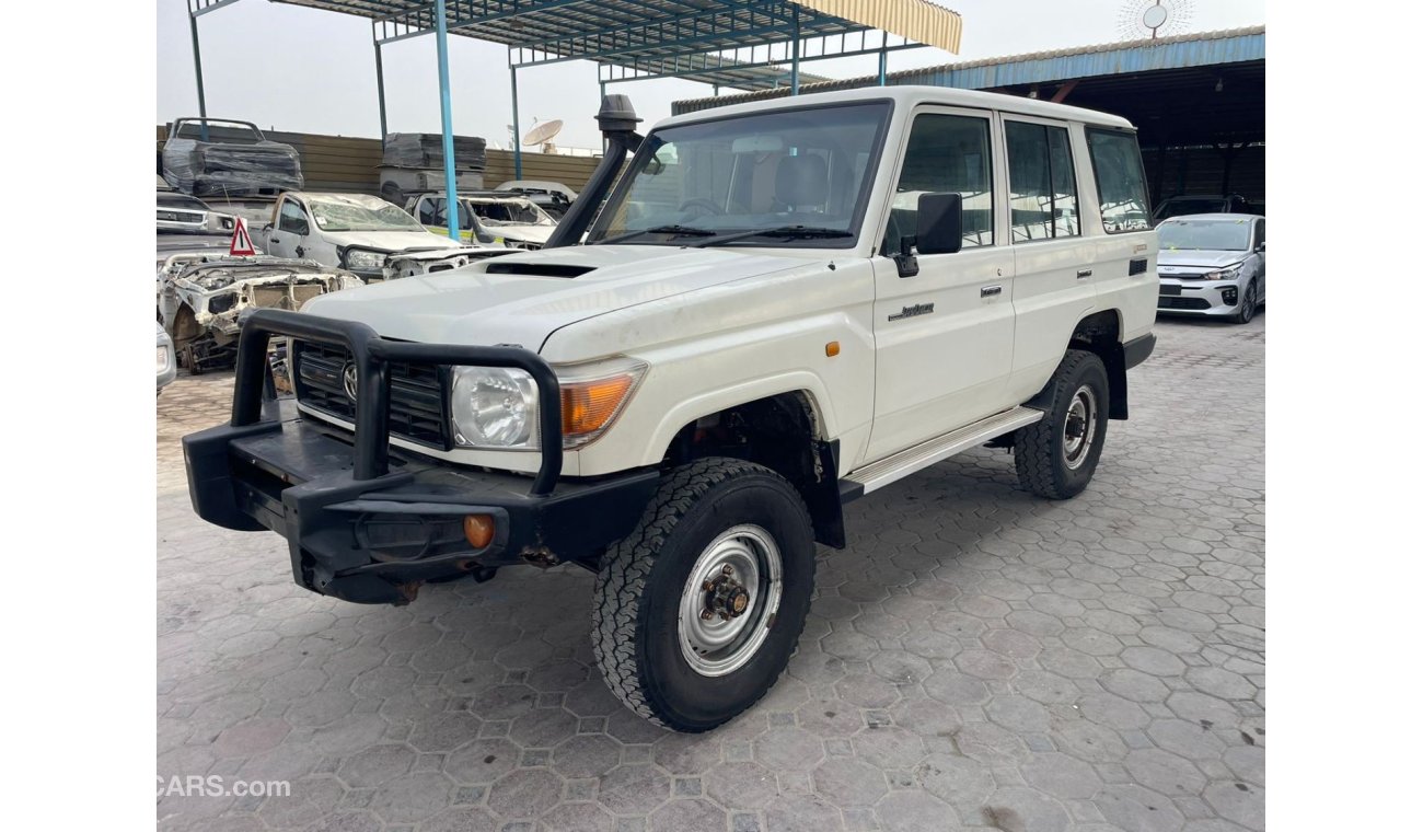 Toyota Land Cruiser Hard Top