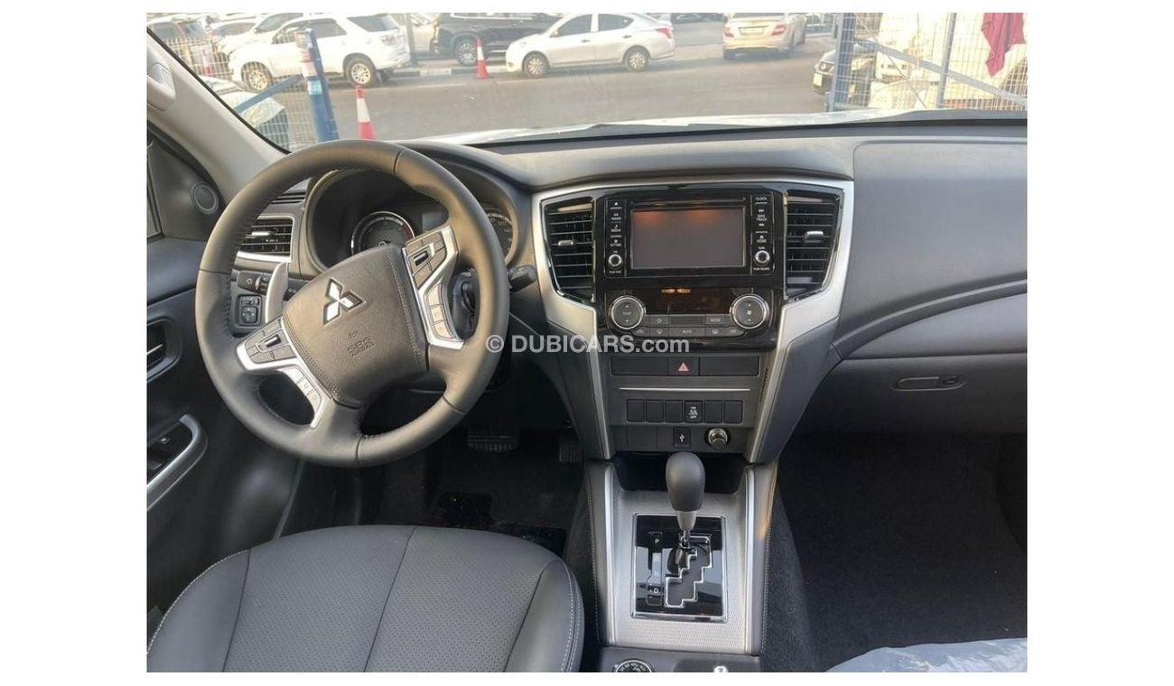 ميتسوبيشي L200 sportero  deseil  4x4  full   option automatic