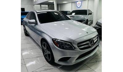 Mercedes-Benz C 300 Premium + 2.0L