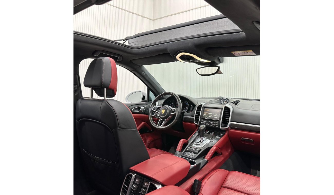 Porsche Cayenne GTS 2016 Porsche Cayenne GTS, Full Service History, Carbon Fiber Package, Excellent Condition, GCC