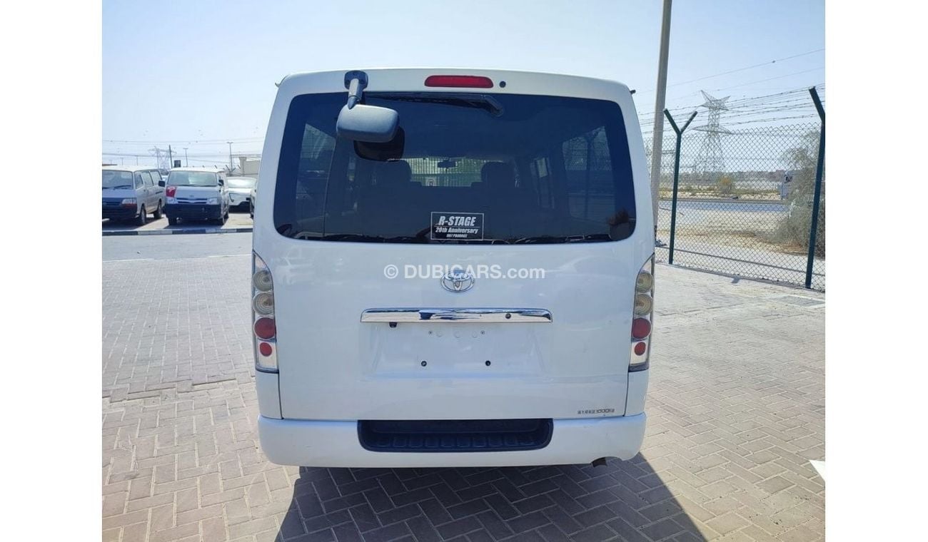 Toyota Hiace KDH200-0037884 || TOYOTA	HIACE 2006	WHITE	CC2500	DIESEL	RHD	AUTO || ONLY FOR EXPORT