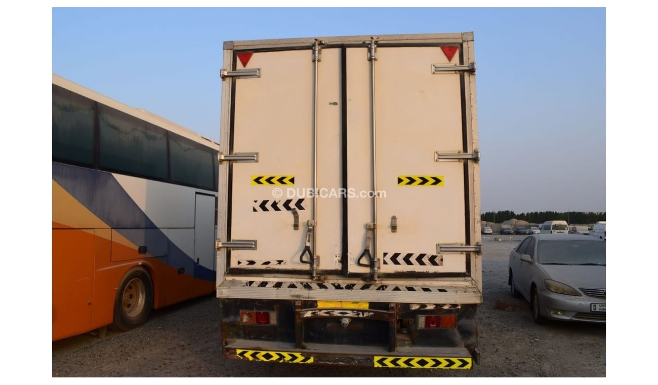 Mitsubishi Canter Mitsubishi Fuso 7 Ton Chiller, Model:2007.